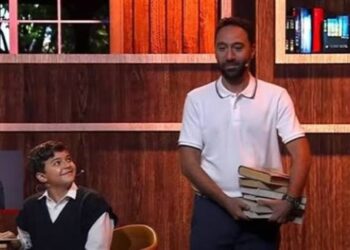 عباس أبوالحسن يثني على موقف محمد سلام الإنساني ويشيد بظهوره في «مصر وطن السلام»