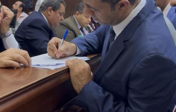 يشعل صراع المنافسة بالدقي والعجوزة.. نجل مرتضى منصور يتقدم رسمياً بأوراق ترشحه