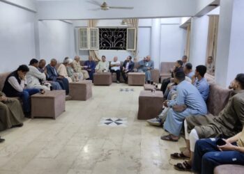 مصطفى عبدالمولي يزور قرية صفط ضمن حملة “طرق الأبواب”.. عائلة سنجر تعلن دعمها لمسيرة التغيير