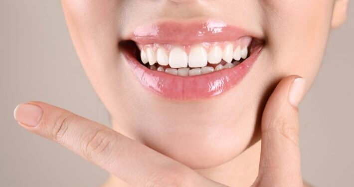 في اليوم العالمي للابتسامة.. سر بسيط يصنع السعادة ويقوي العلاقات الإنسانية