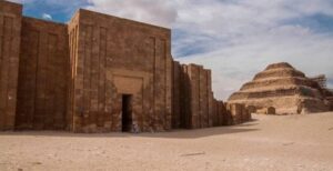 تفاصيل الواقعة اختفاء لوحة أثرية