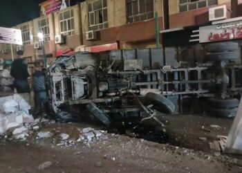 انقلاب سيارة ترحيلات تابعة لوزارة الداخلية وإصابات بين القوة المرافقة والمساجين