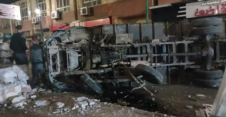 انقلاب سيارة ترحيلات تابعة لوزارة الداخلية وإصابات بين القوة المرافقة والمساجين