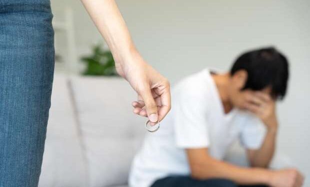 هيام أمام محكمة الأسرة