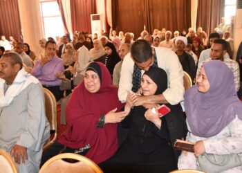 بالصور..فوز 444 حاجا وحاجة في قرعة الحج بـ أسيوط