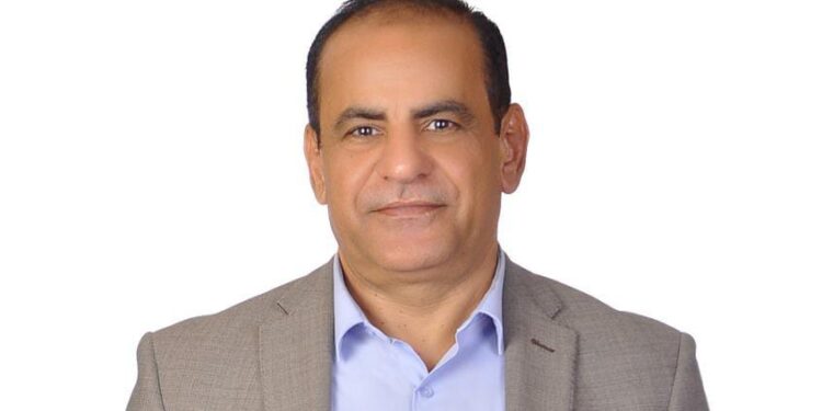 هل يستحق اللواء دكتور عماد عبد الحسيب ثقة أعضاء «سموحة» ؟
