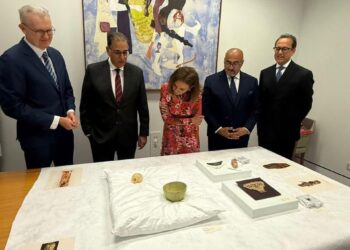 الآثار الفرعونية بـ أستراليا