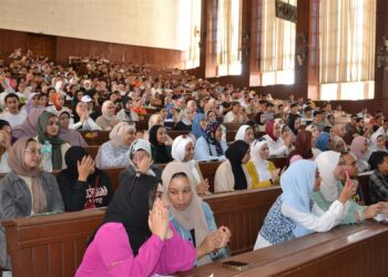 جامعة الإسكندرية تحيل 19 طالبًا بكلية الطب إلى المجلس التأديبي الابتدائي