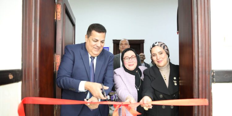جامعة بني سويف التكنولوجية تنظم معرضًا للملابس الجاهزة بأسعار مخفضة بالتعاون مع نادي روتاري