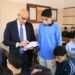 وزير التعليم يتفقد مدرستين لمتابعة الدراسة بالقاهرة