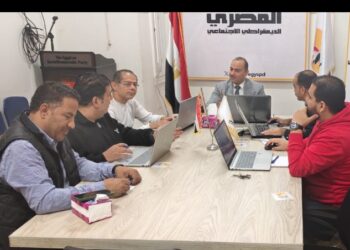 غرفة العمليات المركزية بالحزب الديمقراطي الاجتماعي تتابع سير تصويت المصريين في الدوائر الملغاة لانتخابات النواب 2025