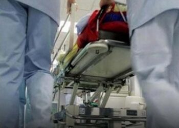 بعد تناول وجبة منزلية.. إصابة أم وأربعة أطفال بتسمم غذائي في أسيوط