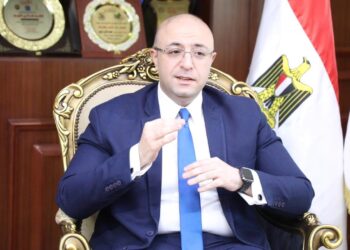 محافظ بني سويف يناقش جهود أجهزة وإدارات مديرية الزراعة في ملفات الزراعات التعاقدية والمحاصيل الاستراتيجية والأسمدة والتقاوي والتعديات