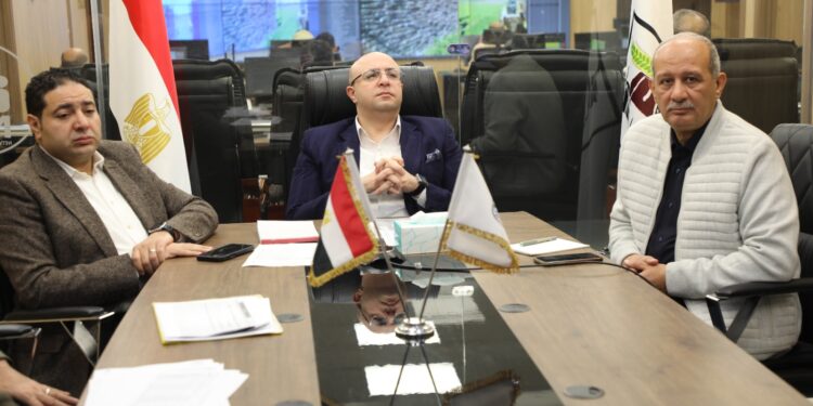 محافظ بني سويف يُشارك في اجتماع لوزارة التنمية المحلية لمتابعة سير العمل في ملف تقنين أراضي أملاك الدولة 