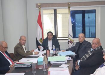 نائب محافظ بني سويف يترأس اجتماع لجنة اختيار المرشحين لشغل وظائف الإدارة الإشرافية بالمديريات الخدمية