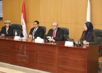 محافظ بني سويف يترأس اجتماعاً موسعاً مع وفد وزاري وأممي لبحث آليات إعداد التقرير