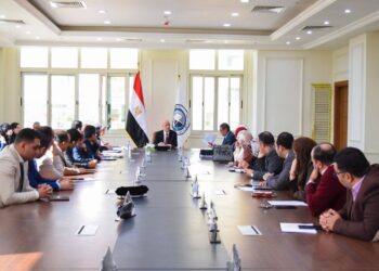 رئيس جامعة بني سويف الأهلية يرأس لجنة تسيير أعمال الجامعة 