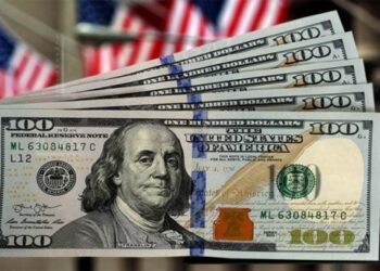 الدولار يحافظ على مكاسبه بفضل بيانات اقتصادية قوية