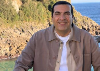 «رحلة مع القرآن».. عمرو خالد يطلق «دليل» في رمضان لعلاج أوجاع النفس وبوصلة للحياة