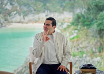 عمرو خالد: القرآن شفاء للهموم.. وهذه 3 سور لجبر الخواطر وانشراح الصدر
