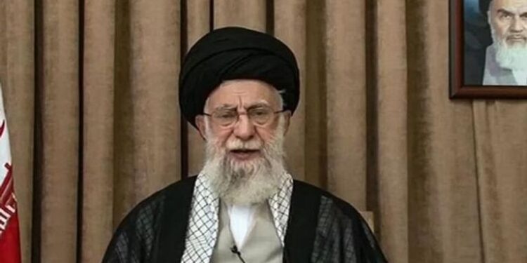 إسرائيل تستهدف المرشد الأعلى الإيراني علي خامنئي