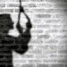 لمروه بأزمة نفسية.. انتحار شاب شنقًا داخل منزله في أسيوط