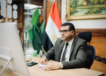محافظ قنا يوجه بتسريع ملفات التصالح والتقنين ويشدد على الحسم في مواجهة المخالفات