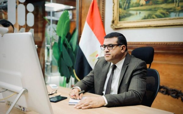 محافظ قنا يوجه بتسريع ملفات التصالح والتقنين ويشدد على الحسم في مواجهة المخالفات
