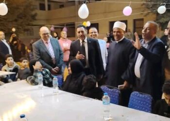 إدارة الصديق الأزهرية تنظم إفطارًا جماعيًا للأيتام بالجيزة