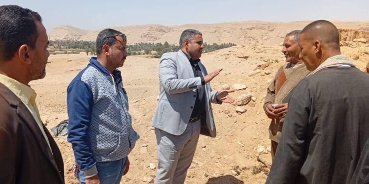رئاسة ساحل سليم بأسيوط: تسوية جبانة الرويجات تمهيدًا لطرحها للأهالي