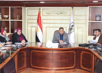 السكرتير العام بمحافظة بني سويف يترأس الاجتماع الدوري للجنة التنسيقية لمنظومة التصالح