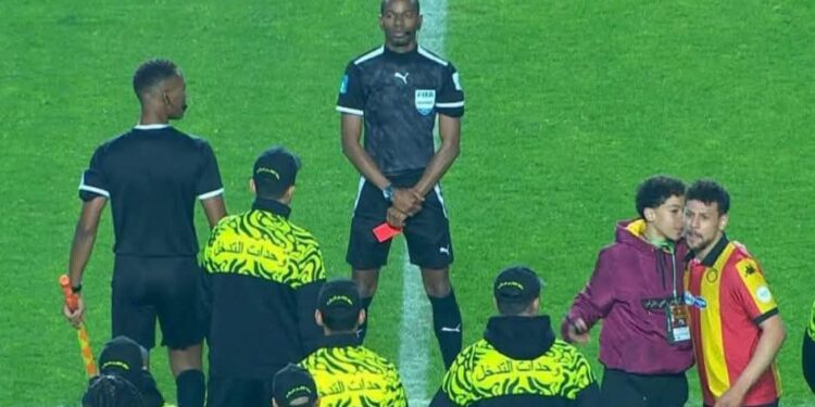 الأهلي يشكو الحكم عيسى سي ويطالب كاف بالتدخل