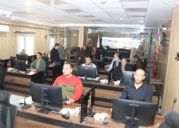 محافظ بني سويف يتابع تداعيات الأمطار لحظة بلحظة ويوجه بحصر بؤر التجمع ومعالجة أسبابها لمنع تكرارها