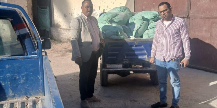 تموين البداري بأسيوط يضبط 32 شيكارة دقيق قبل بيعها بالسوق السوداء