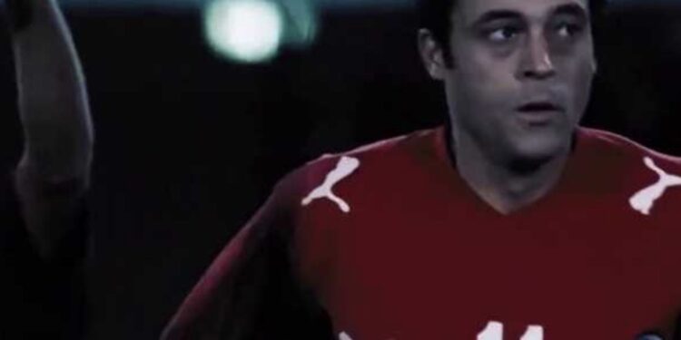 يوسف الشريف: كنت مهاجم في ناشئين الأهلي تخلوا عني ووقفت أعيط في الشارع