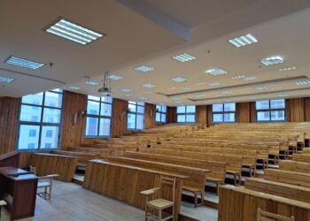 بين الفقر واليأس.. أستاذ بجامعة الأزهر يدق ناقوس الخطر بسبب عزوف الطلاب عن الامتحانات