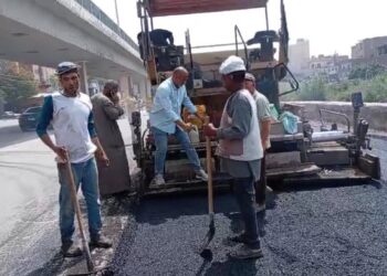مديرية طرق بني سويف تواصل تنفيذ خطة المحافظة لرفع كفاءة الطرق وتحسين السيولة المرورية