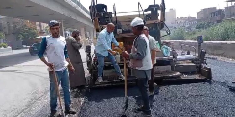 مديرية طرق بني سويف تواصل تنفيذ خطة المحافظة لرفع كفاءة الطرق وتحسين السيولة المرورية