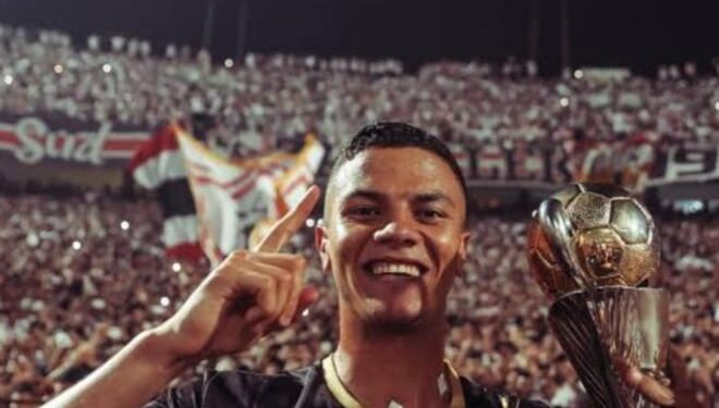 الزمالك ينعى والد محمد شحاتة لاعب الفريق الأول