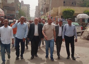 السكرتير العام ببني سويف يشرف على حملة نفذتها لجنة حصر المُنشآت والكيانات غير المُرخصة بمركز ناصر