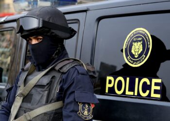 ضربة أمنية جديدة بسوهاج.. ضبط تاجر مخدرات وبحوزته حشيش وسلاح ناري بطهطا