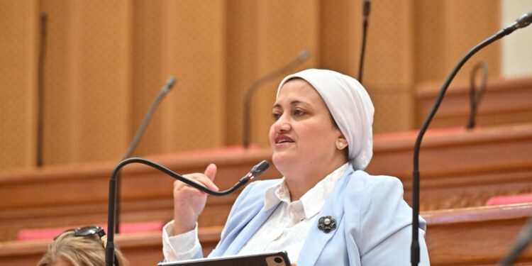 النائبة سناء السعيد تطالب الحكومة بكشف آليات إدارة ودائع الصيانة ومحاسبة المطورين