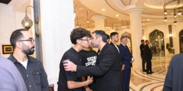 المهندس محمد صلاح الهادي يؤدي واجب العزاء في وفاة المحامي الكبير الدكتور عصام البطاوي